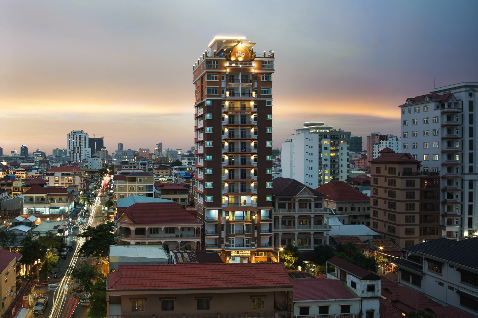 Queen Mansion Phnom-Penh Buitenkant foto